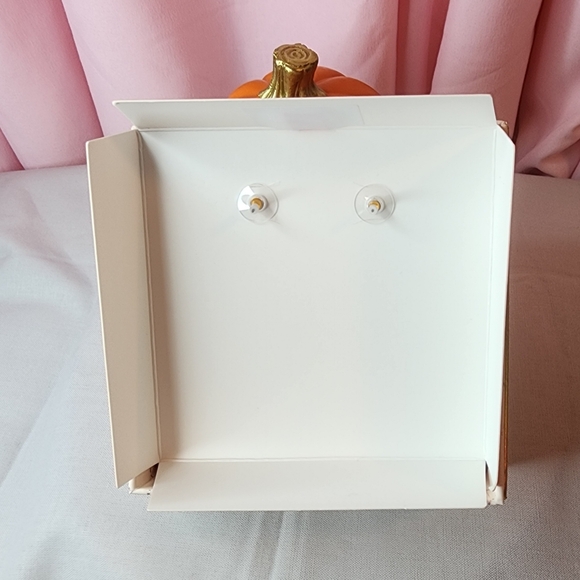 🏷 CLEARANCE! Betsey Johnson It's Fall Yall Pumpkin Spice Mis-matched Earrings. - Picture 6 of 9
